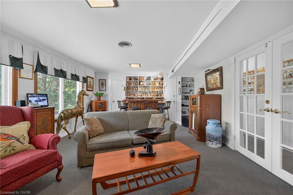 2 Summit Circle Property Photo 36