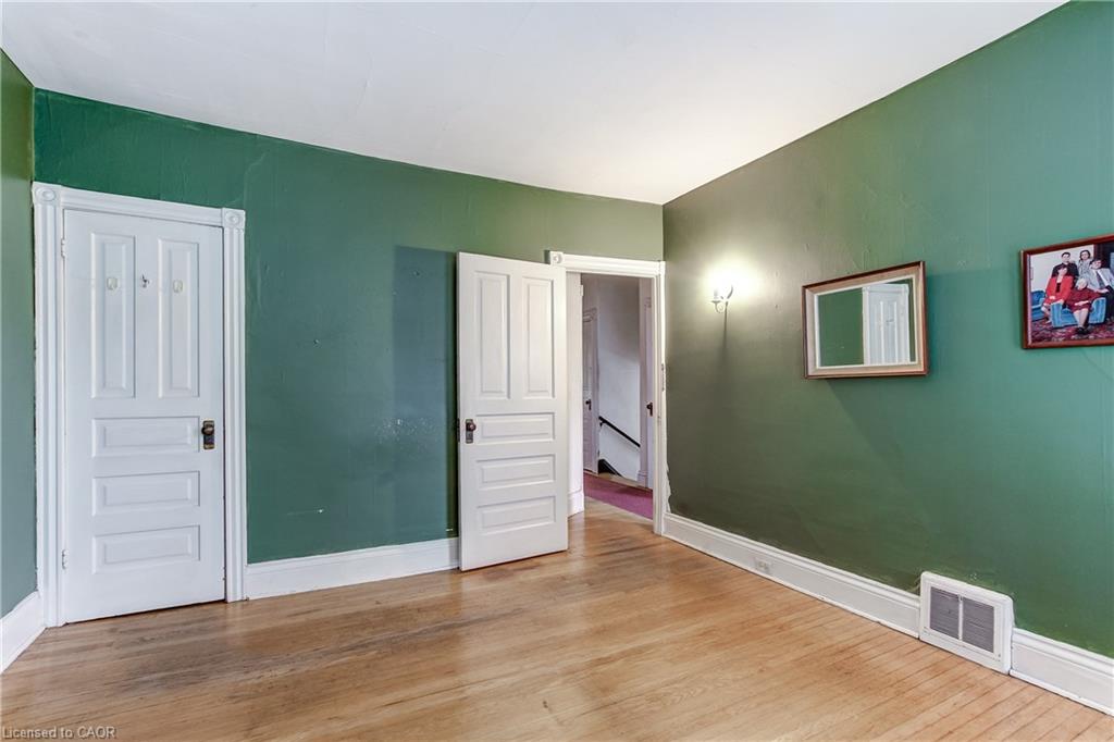 18 Fairleigh Crescent Property Photo 24