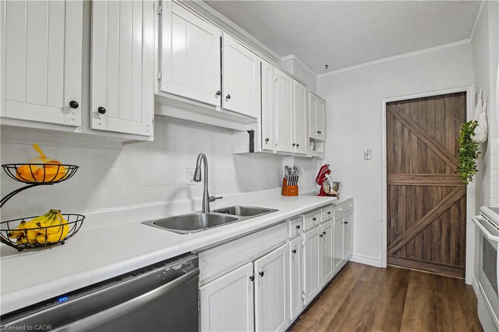 202-45 Westmount Road N Property Photo 9