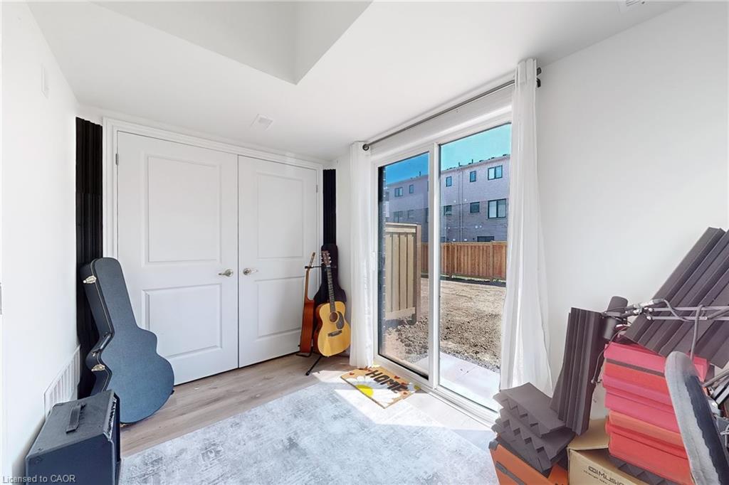 2 Reid Avenue N Property Photo 12
