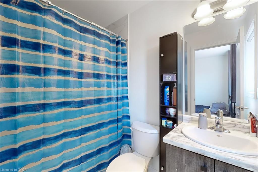 2 Reid Avenue N Property Photo 16