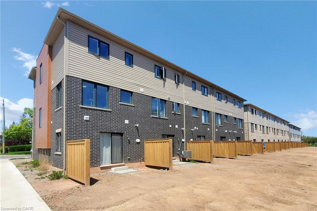 2 Reid Avenue N Property Photo 25