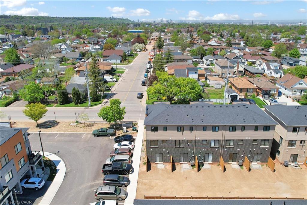 2 Reid Avenue N Property Photo 27