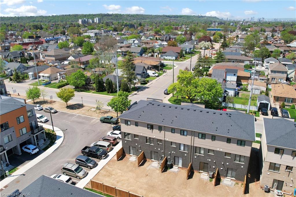 2 Reid Avenue N Property Photo 28
