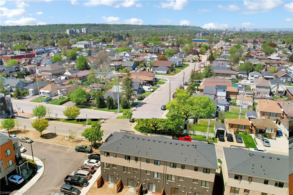 2 Reid Avenue N Property Photo 29