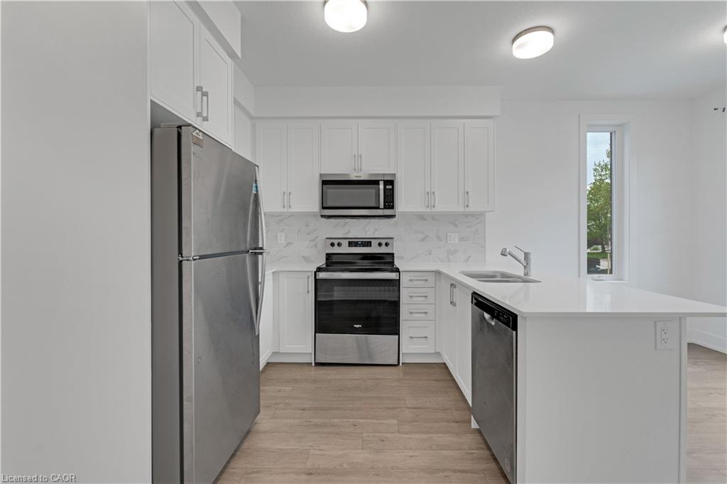 61-99 Roger Street Property Photo 10