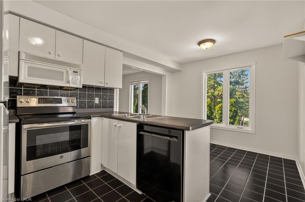 19-11 Pirie Drive Property Photo 21