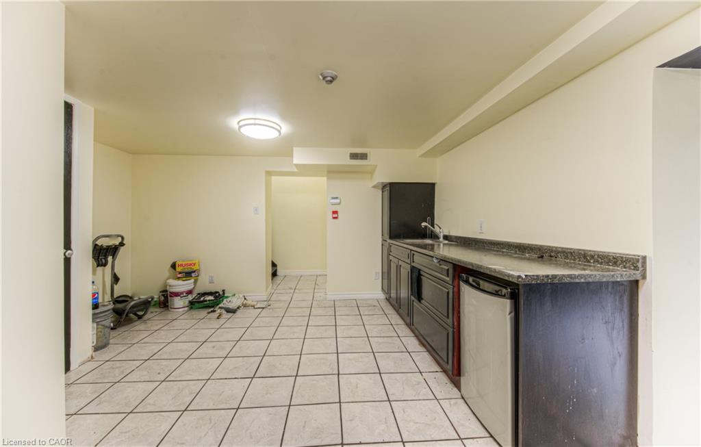 105-105 Hespeler Road Property Photo 8