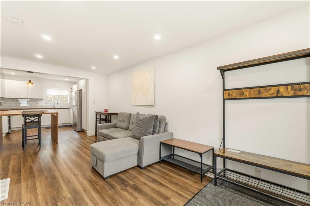 27 Edinburgh Avenue Property Photo 3
