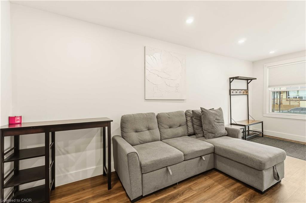 27 Edinburgh Avenue Property Photo 5