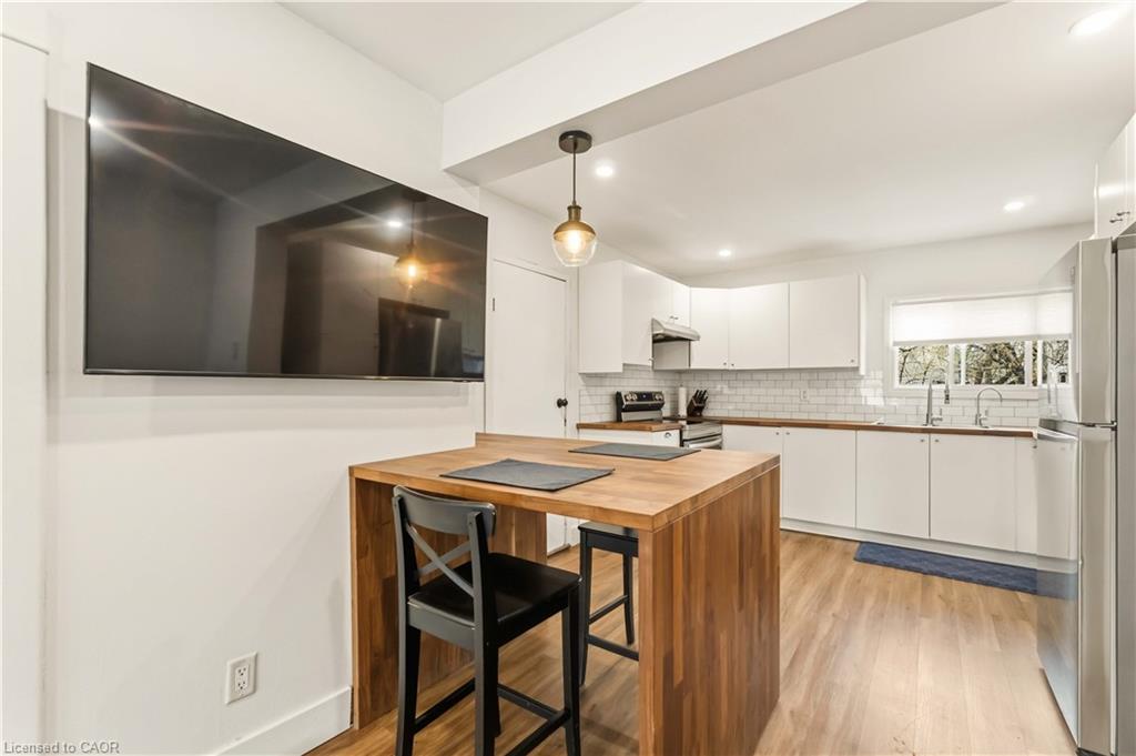 27 Edinburgh Avenue Property Photo 6