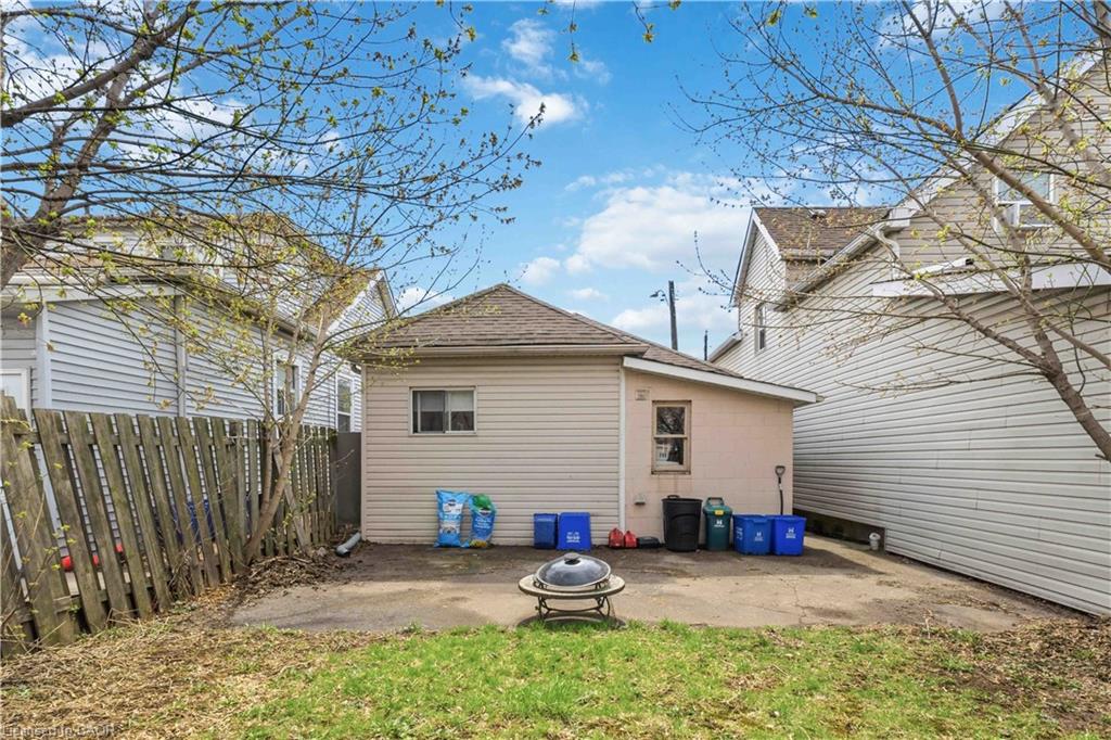 27 Edinburgh Avenue Property Photo 21