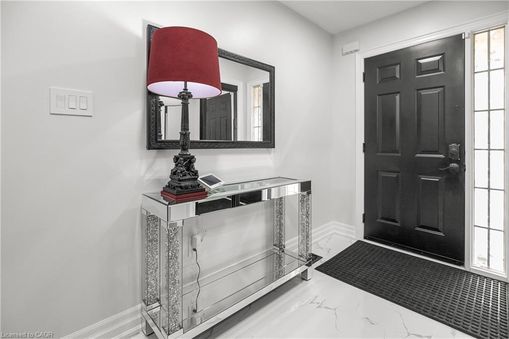 16-876 Golf Links Road Property Photo 4