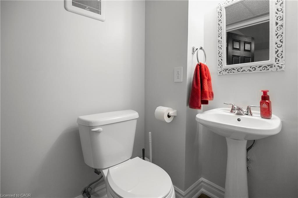 16-876 Golf Links Road Property Photo 32