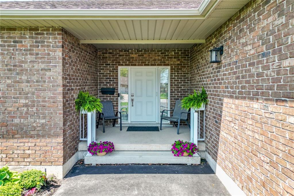 353 Station Street Property Photo 4