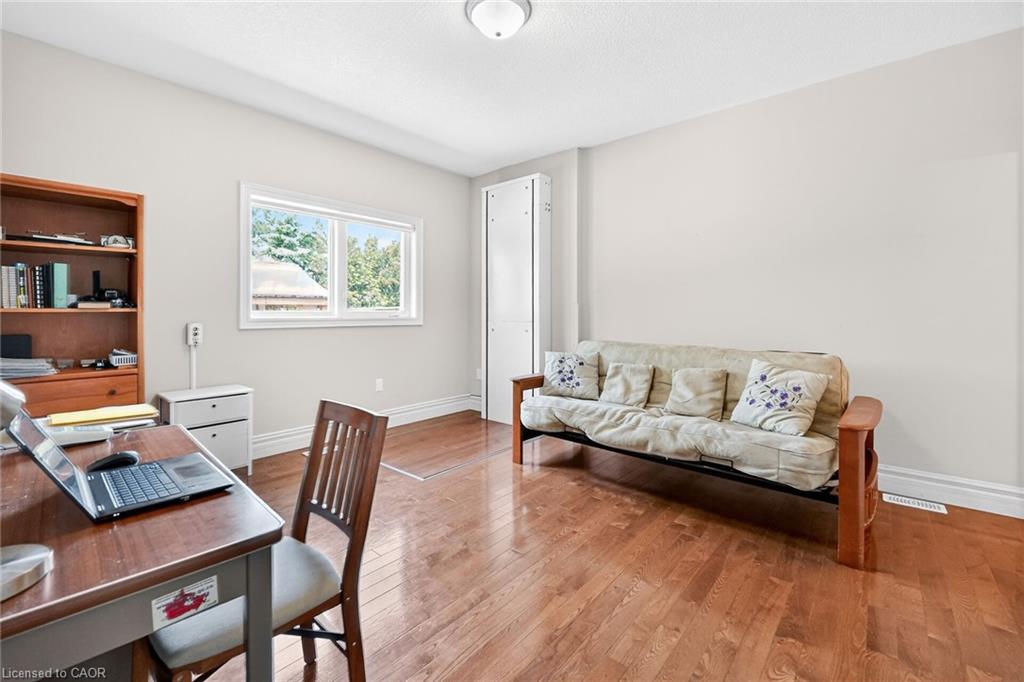 353 Station Street Property Photo 8