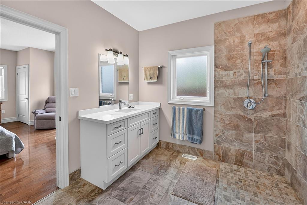 353 Station Street Property Photo 25