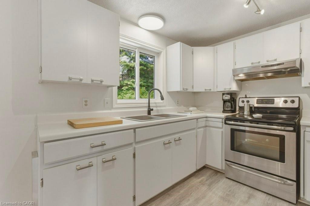 5 Cedar Court Property Photo 9