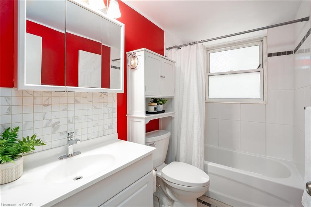 203-69 Herkimer Street Property Photo 24