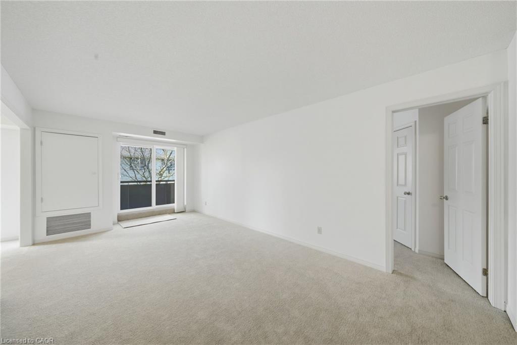 303-416 Limeridge Road E Property Photo 2