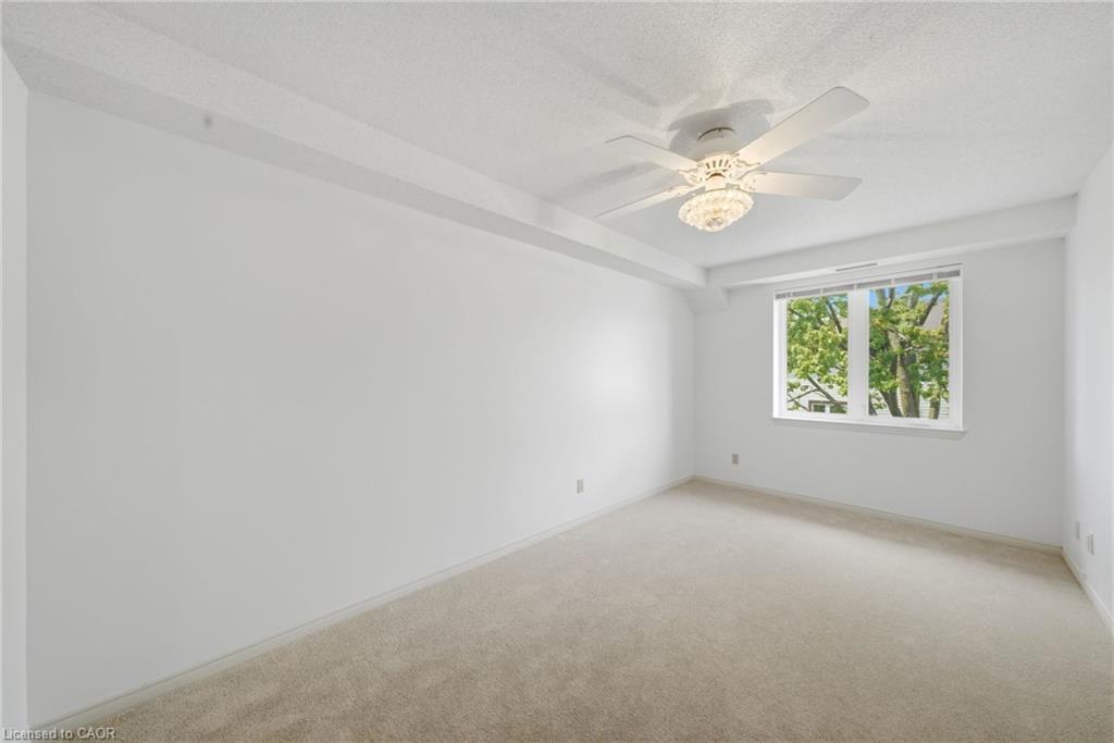 303-416 Limeridge Road E Property Photo 18