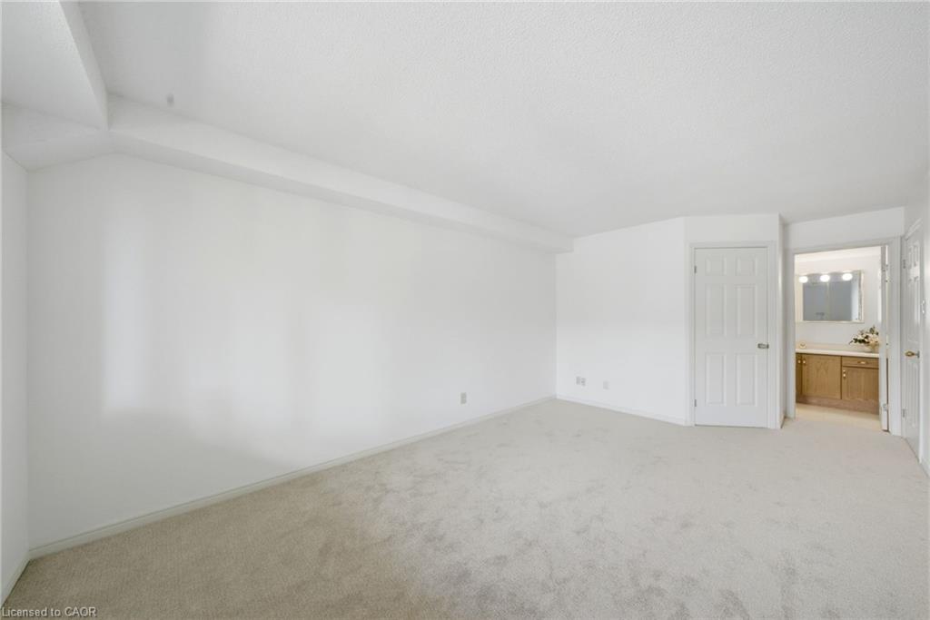 303-416 Limeridge Road E Property Photo 19