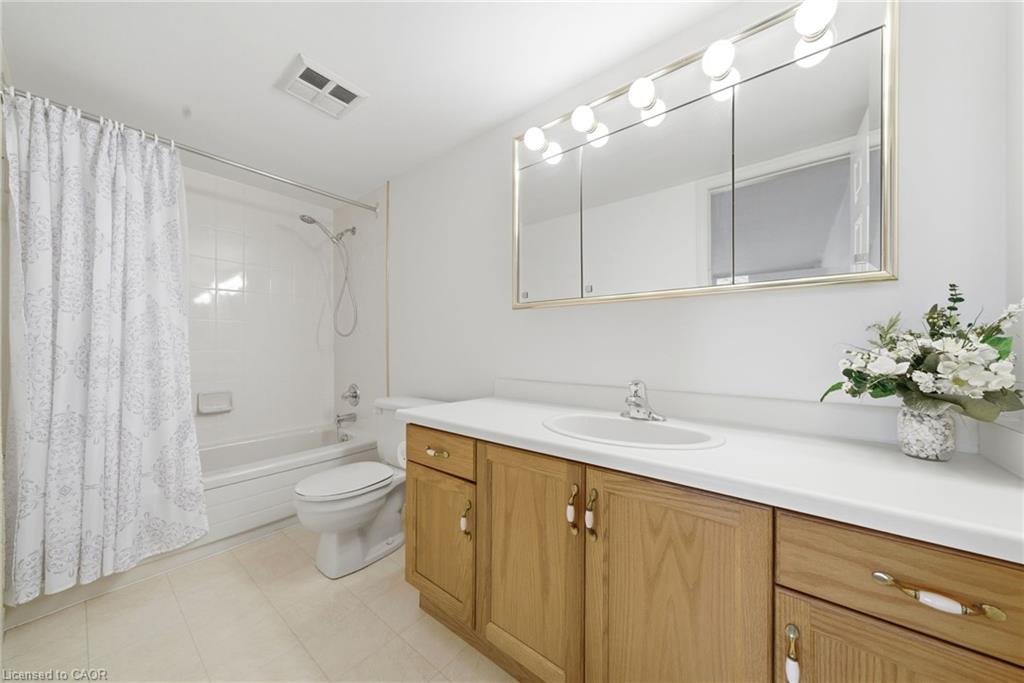 303-416 Limeridge Road E Property Photo 20
