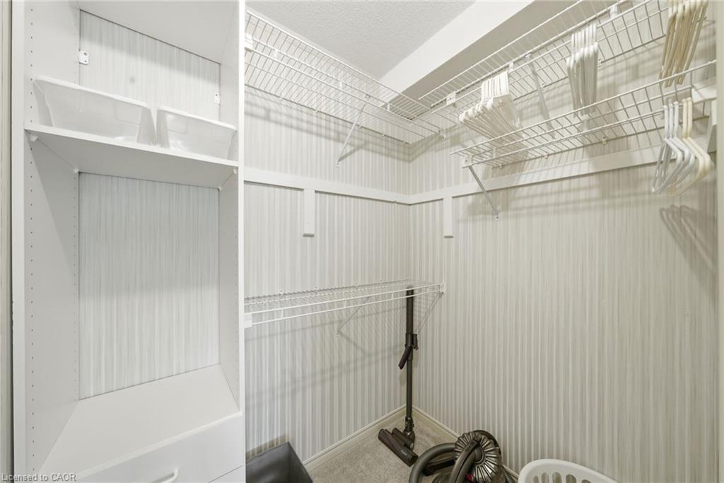 303-416 Limeridge Road E Property Photo 21