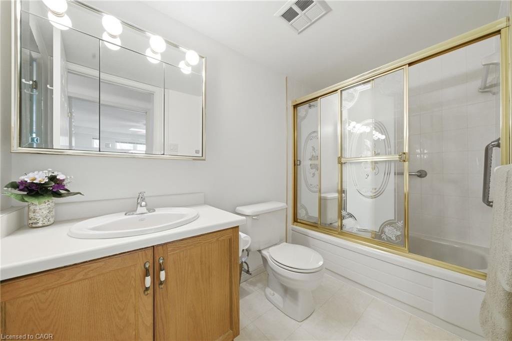 303-416 Limeridge Road E Property Photo 23