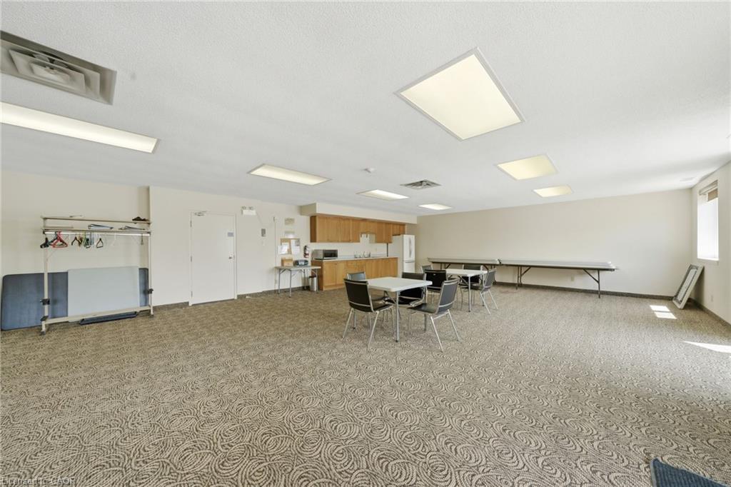 303-416 Limeridge Road E Property Photo 30