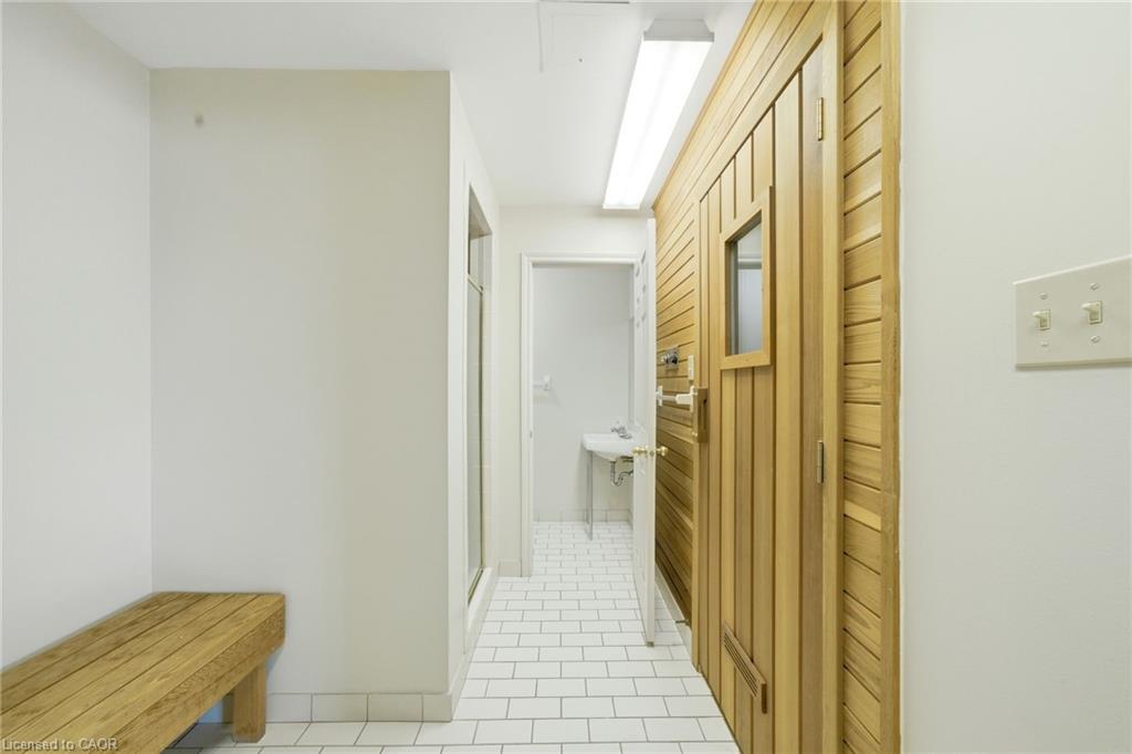 303-416 Limeridge Road E Property Photo 32
