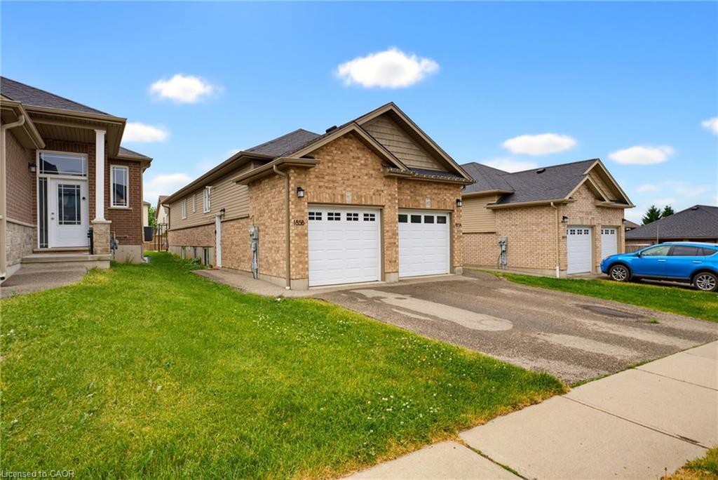 185 Wedgewood Drive Property Photo 3