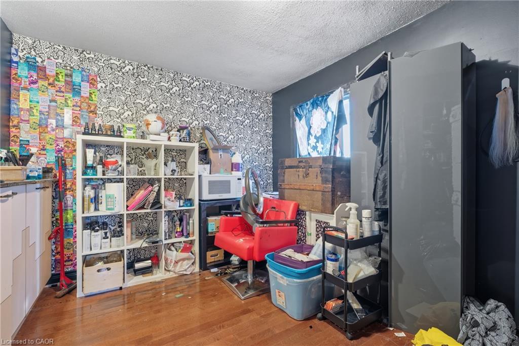 355 Barton Street E Property Photo 12