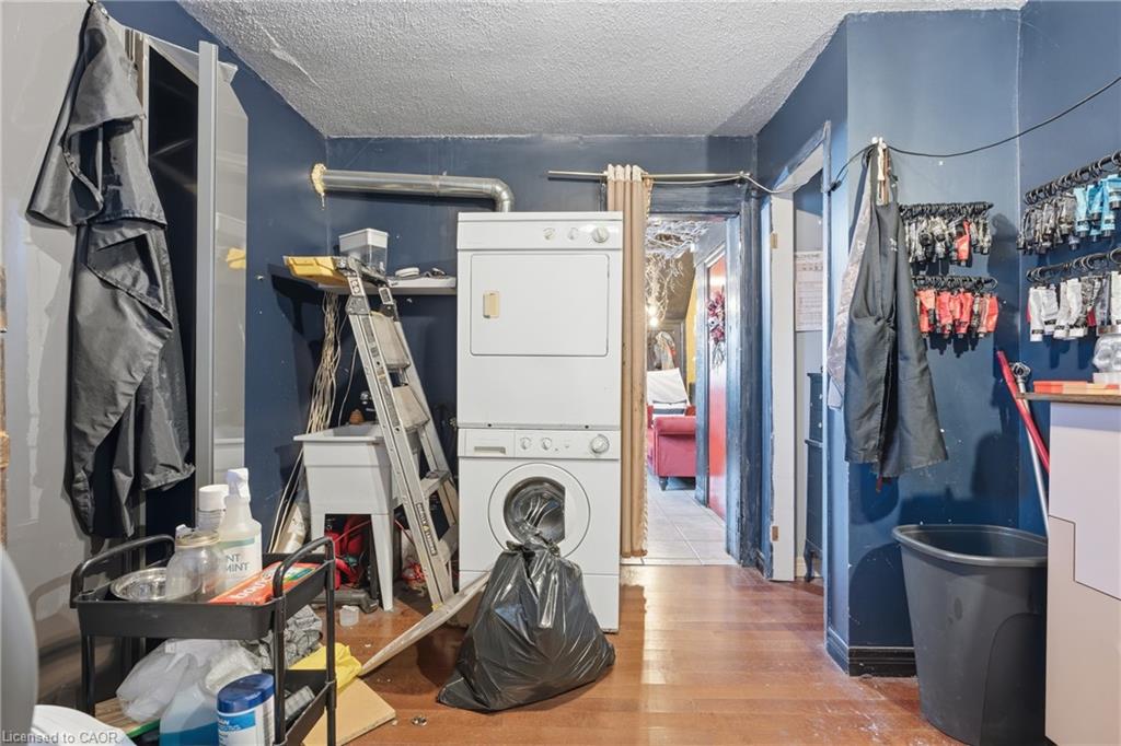 355 Barton Street E Property Photo 13