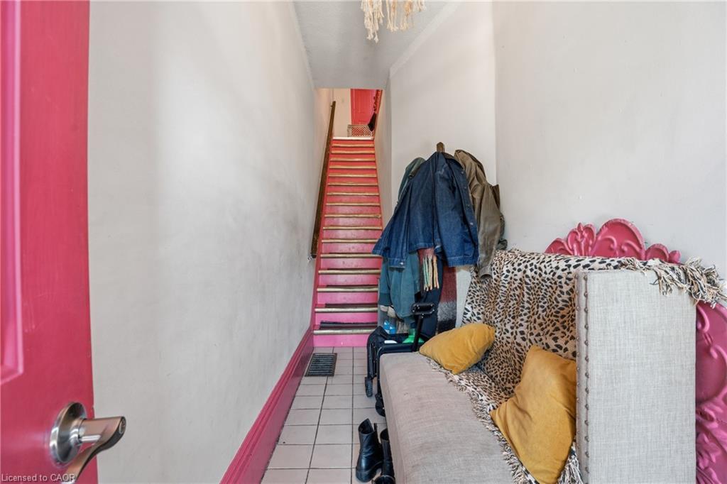 355 Barton Street E Property Photo 14