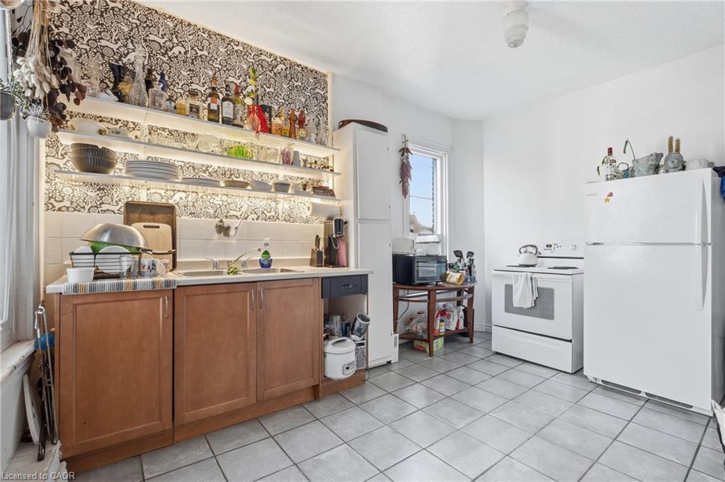 355 Barton Street E Property Photo 19