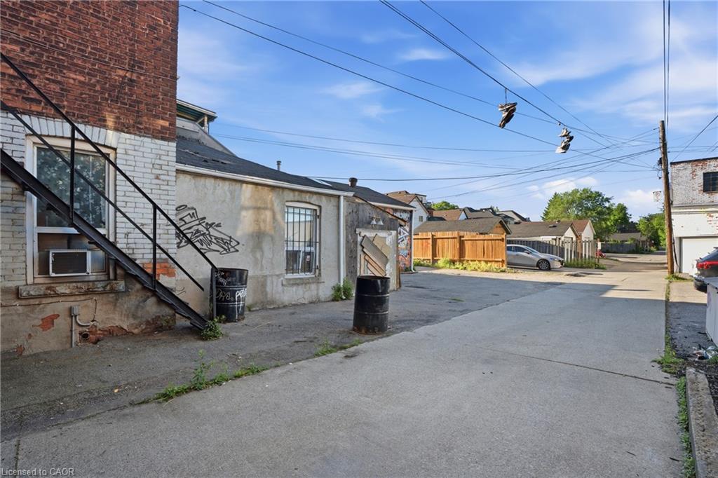 355 Barton Street E Property Photo 28