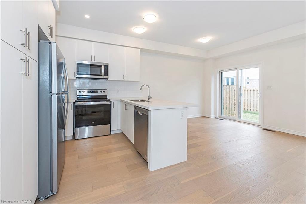 15 Linden Park Lane Property Photo 10