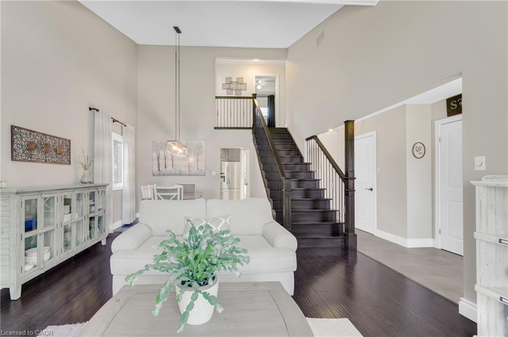 206 Athenia Drive Property Photo 11