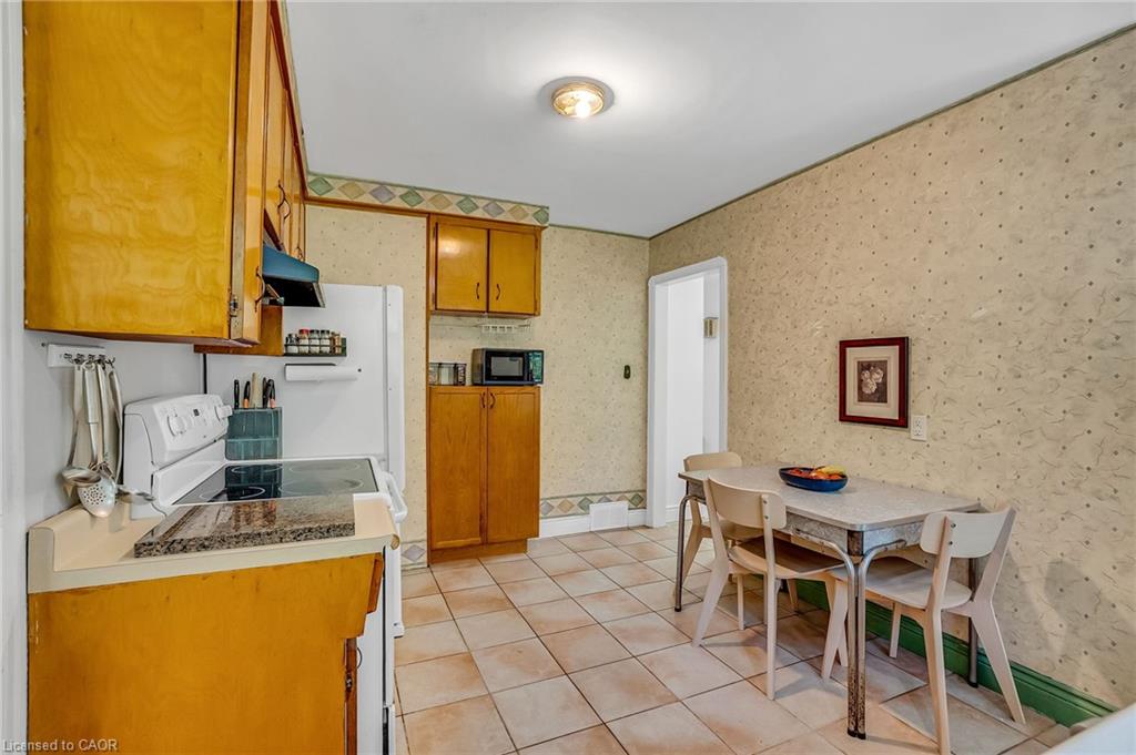 11 Ben Machree Drive Property Photo 13