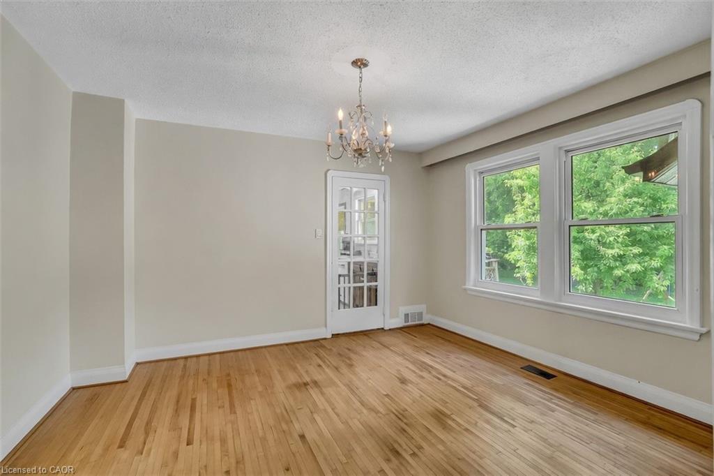 11 Ben Machree Drive Property Photo 15