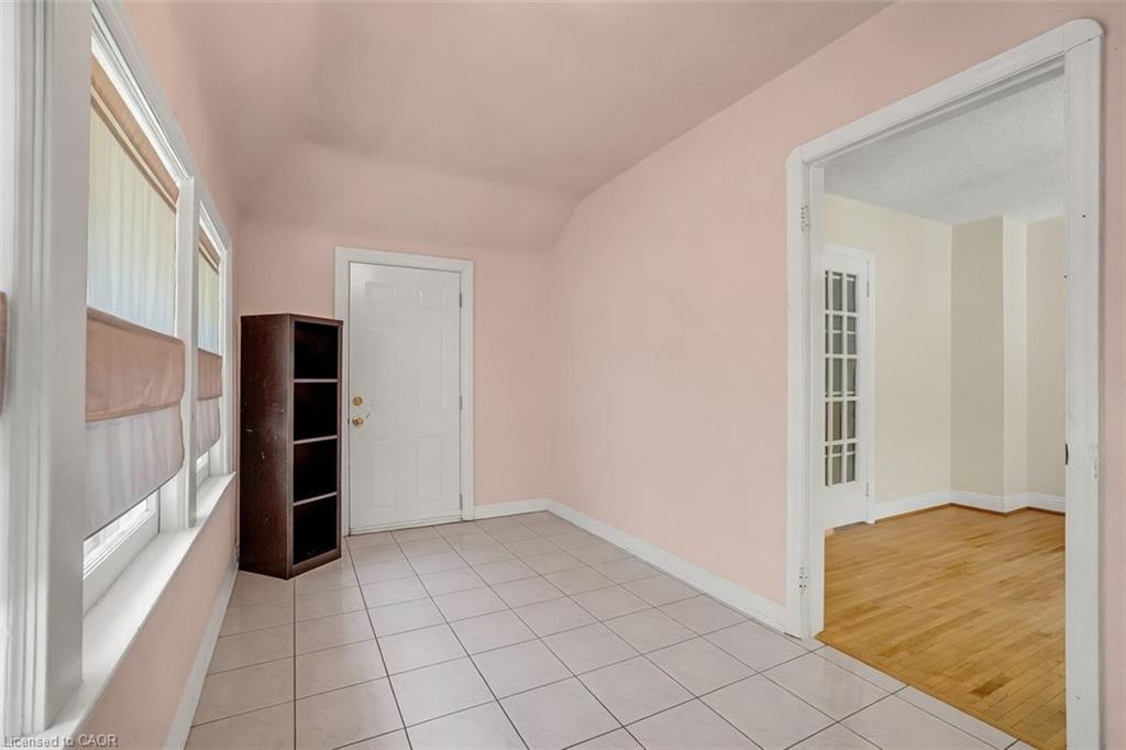 11 Ben Machree Drive Property Photo 26