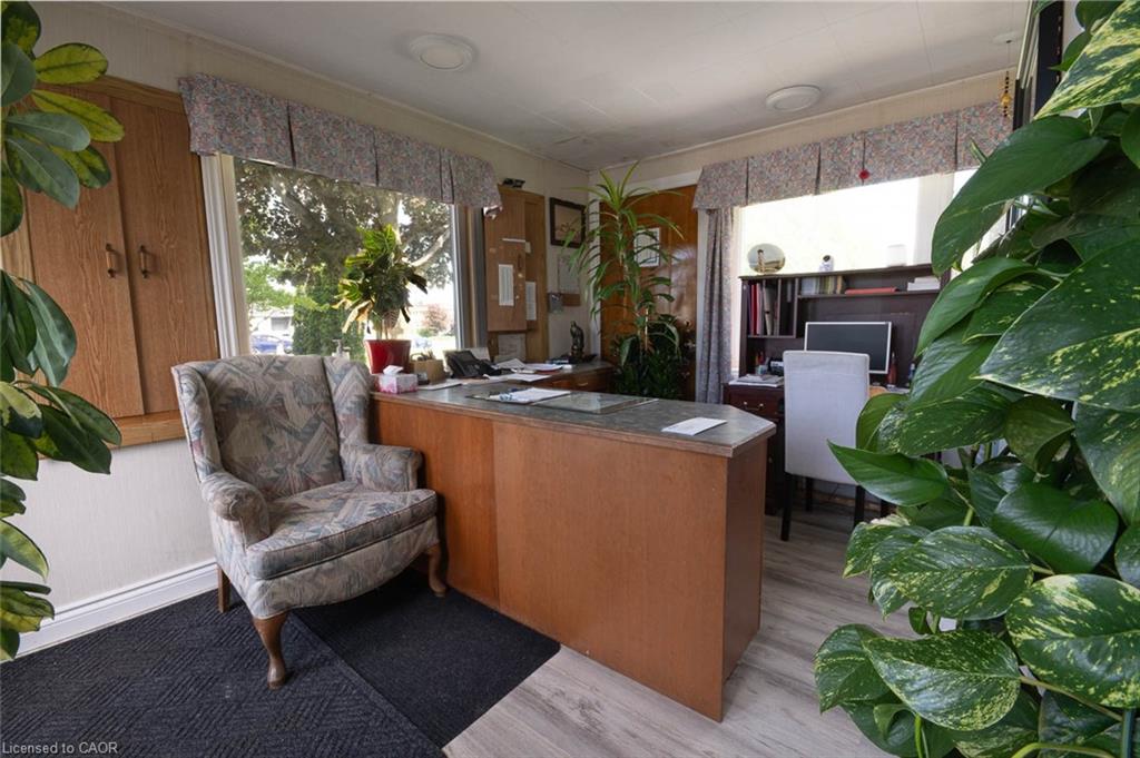 276 Dundas Street E Property Photo 5