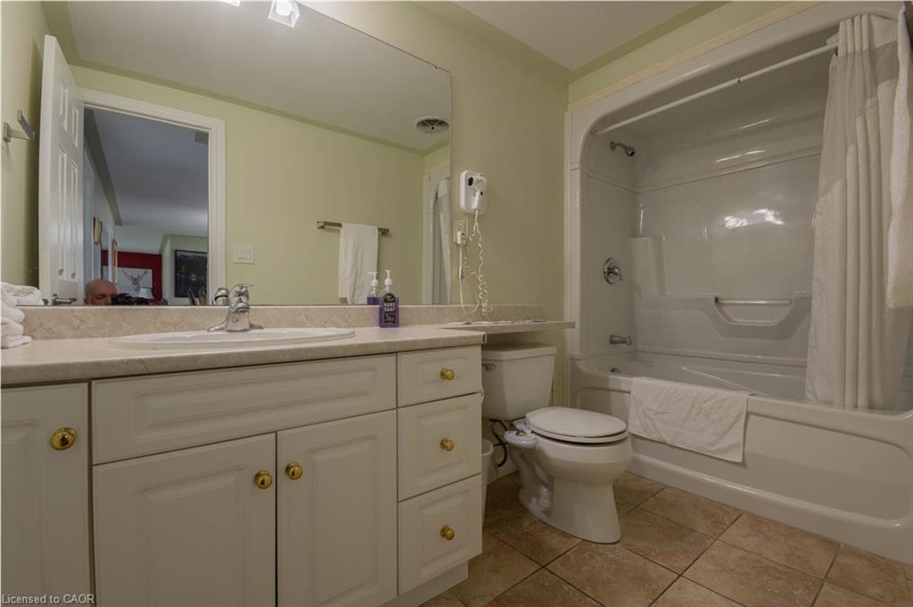 276 Dundas Street E Property Photo 17