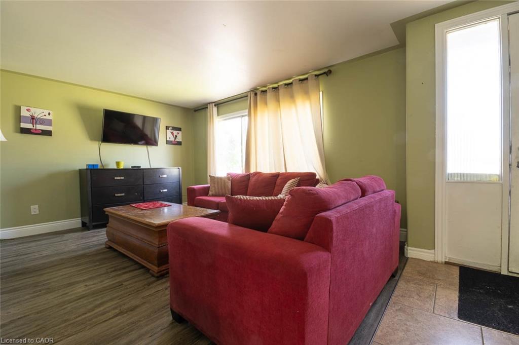 276 Dundas Street E Property Photo 46