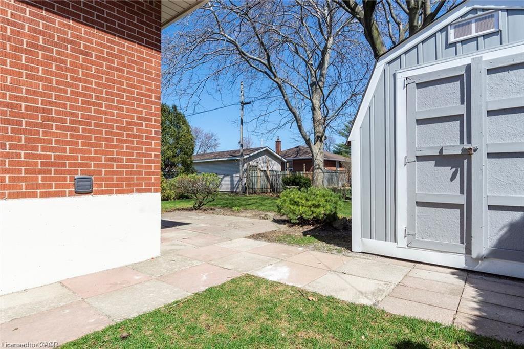 83 Fernwood Crescent Property Photo 13