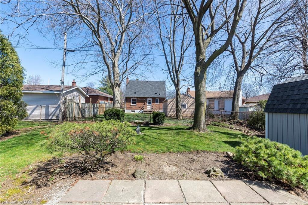 83 Fernwood Crescent Property Photo 14