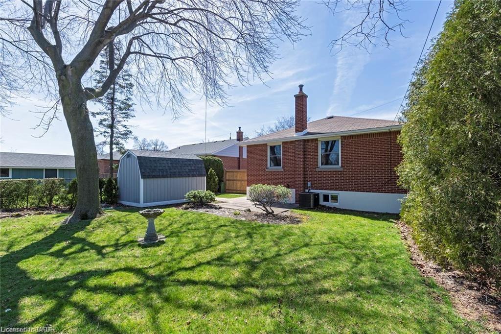 83 Fernwood Crescent Property Photo 15