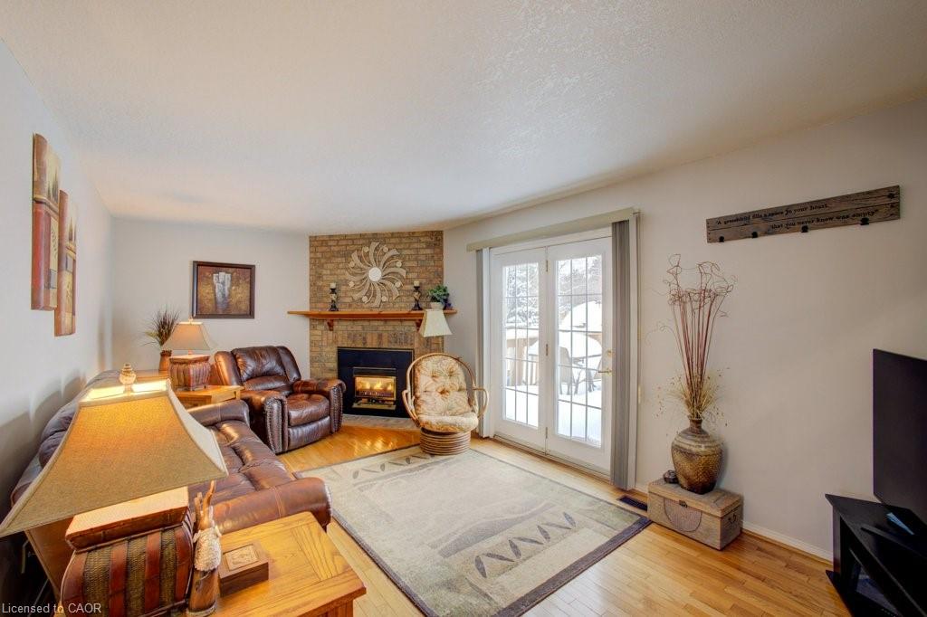 145 Parkside Street W Property Photo 4