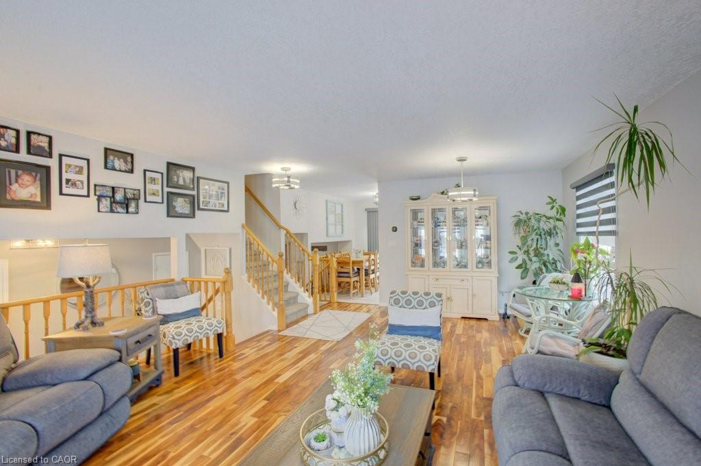 145 Parkside Street W Property Photo 8